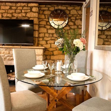 2 Bedroom Charming & Luxury Malt Cottage, Garden, Netflix, Free Parking Bourton-on-the-Water Extérieur photo
