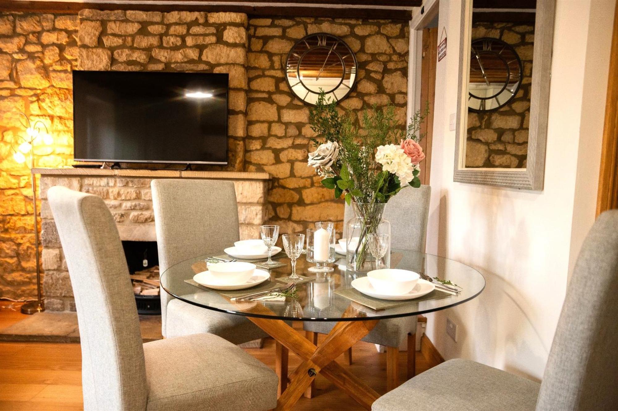 2 Bedroom Charming & Luxury Malt Cottage, Garden, Netflix, Free Parking Bourton-on-the-Water Extérieur photo